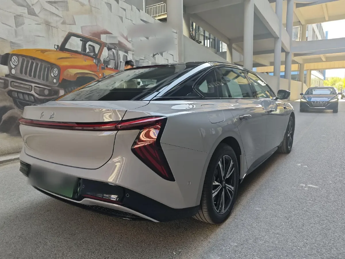 2024 HongQi EH7 BEV 75KWH,autocango,china used car exporter,china ev exporter,chinese used car exporter,chinese used ev exporter