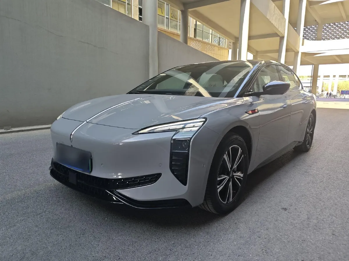 2024 HongQi EH7 BEV 75KWH,autocango,china used car exporter,china ev exporter,chinese used car exporter,chinese used ev exporter