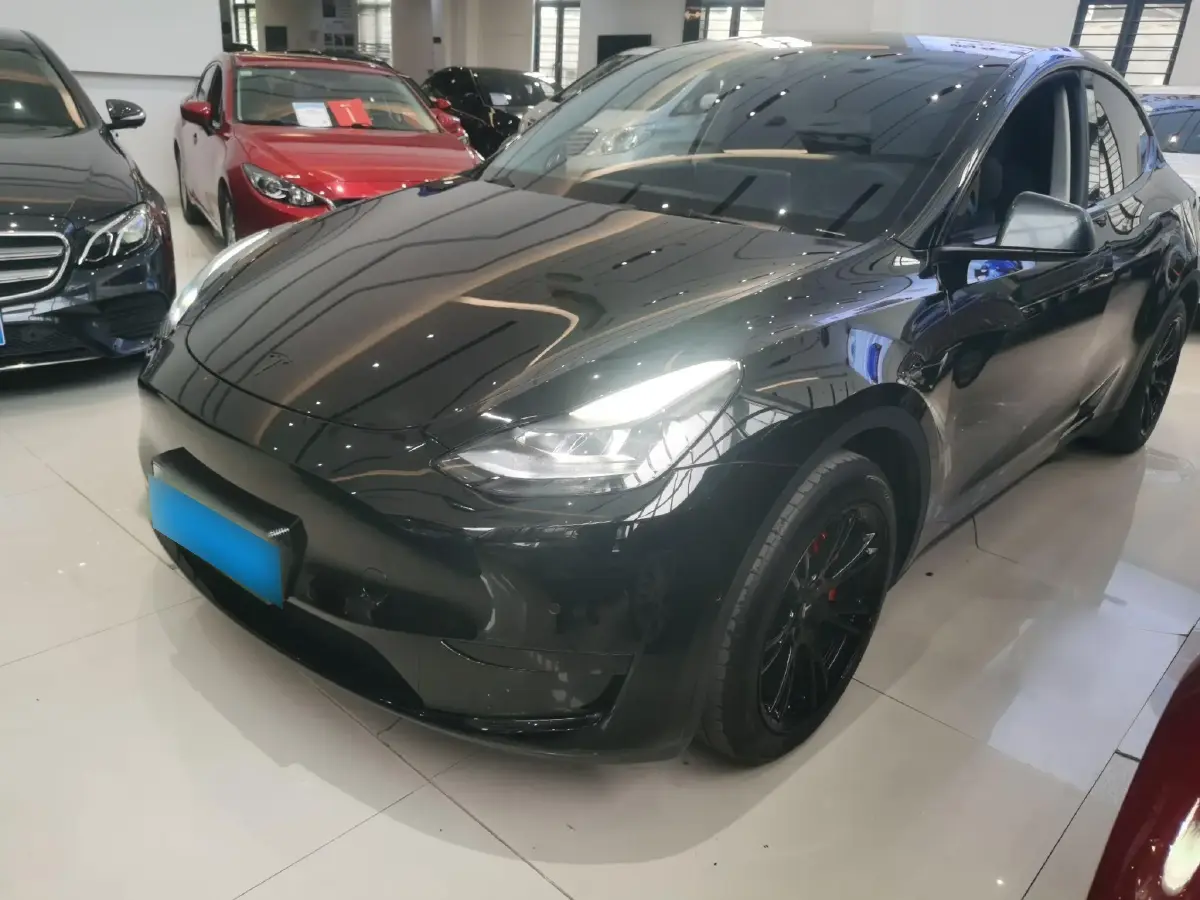 2022 Tesla Model Y BEV 60KWH