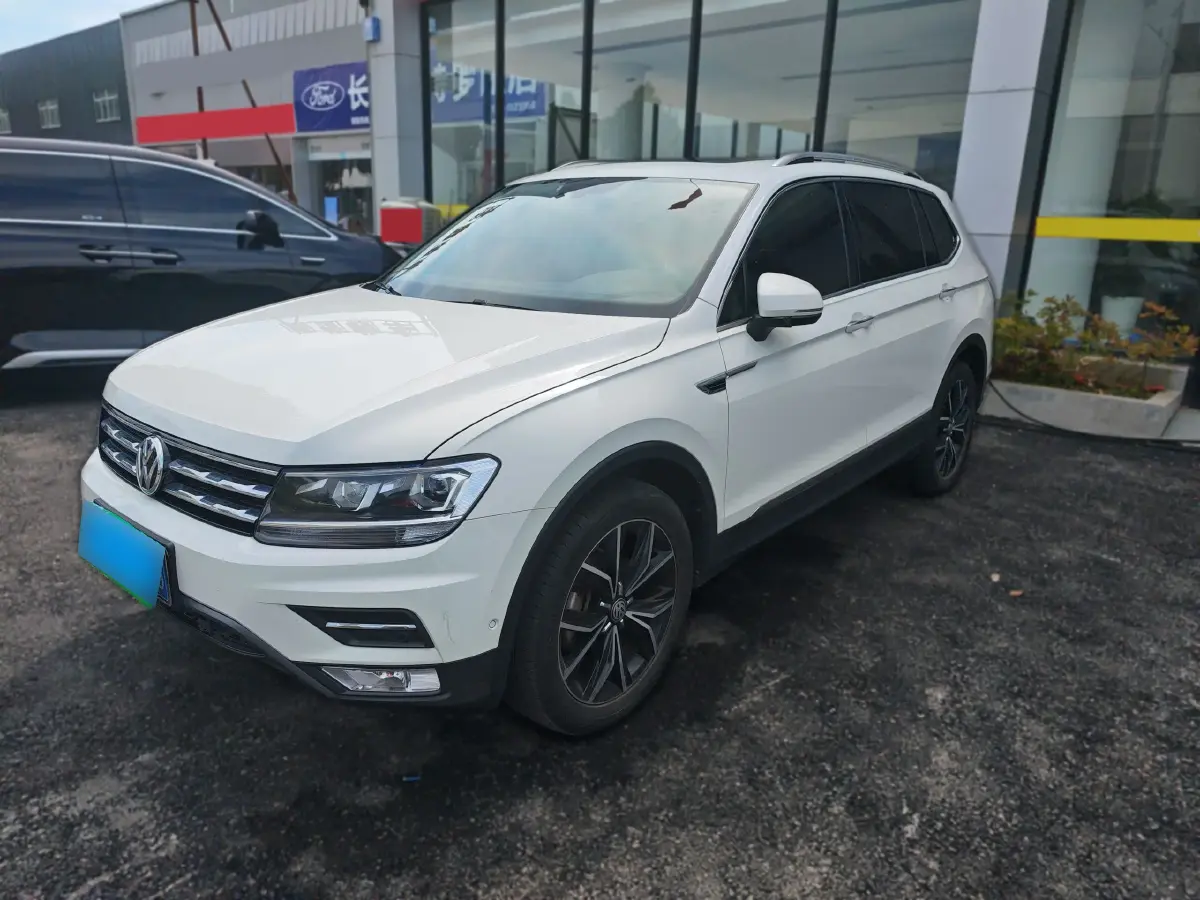 2019 Volkswagen Tiguan L 2.0T 186HP L4 7DCT