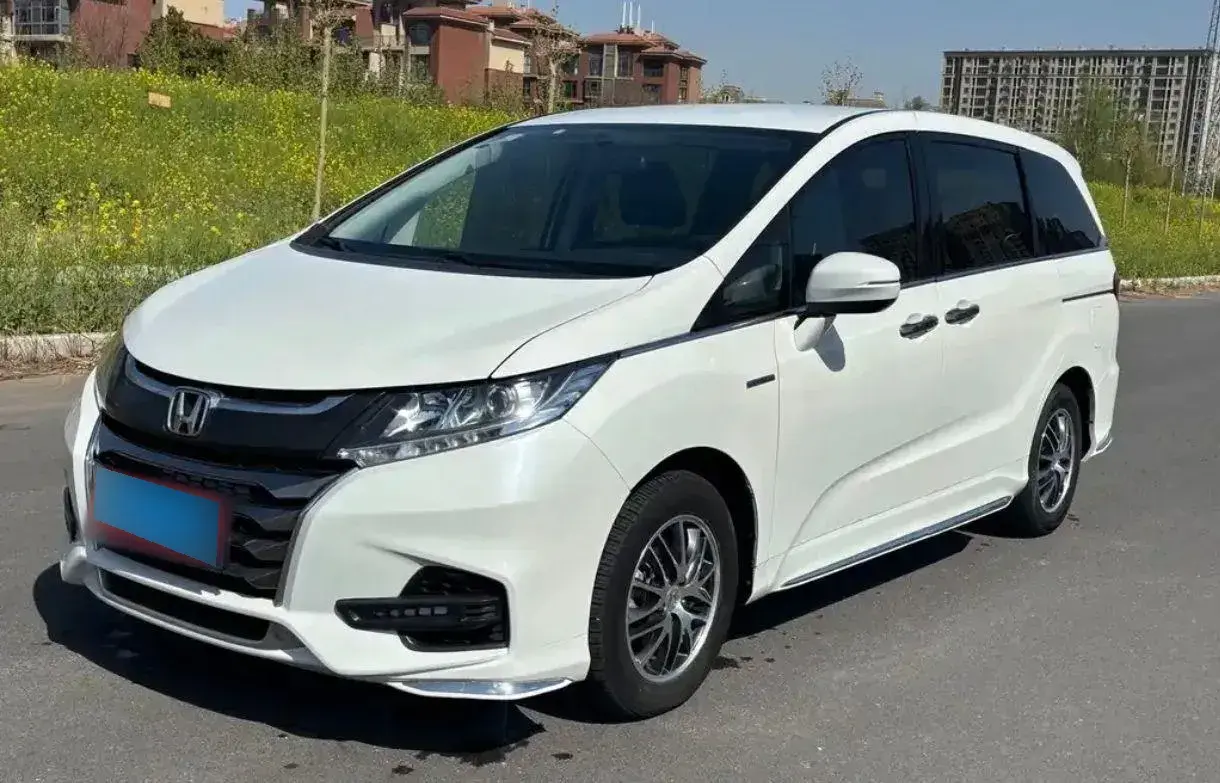 2021 Honda Odyssey 2.0L 146HP L4 E-CVT Hybrid