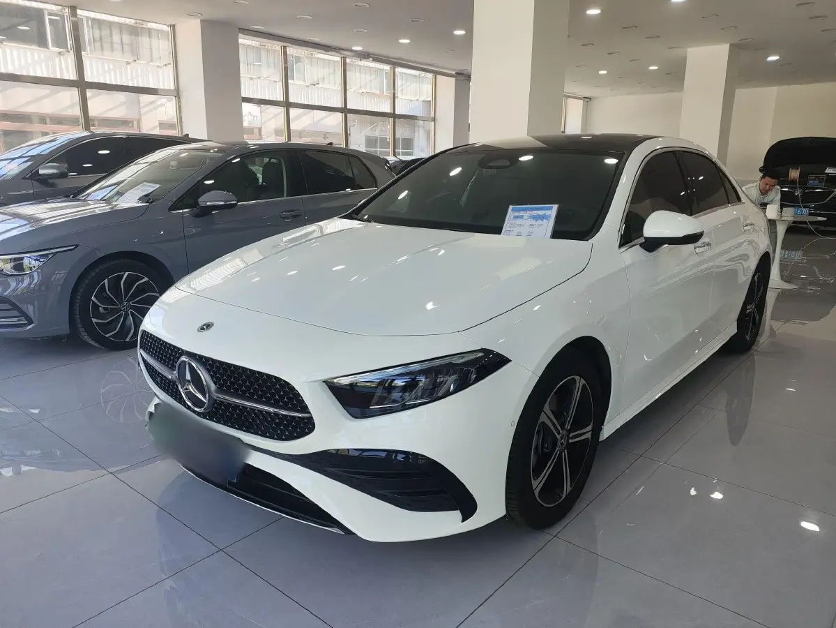 2024 Mercedes-Benz A Class 1.3T 163HP L4 7DCT