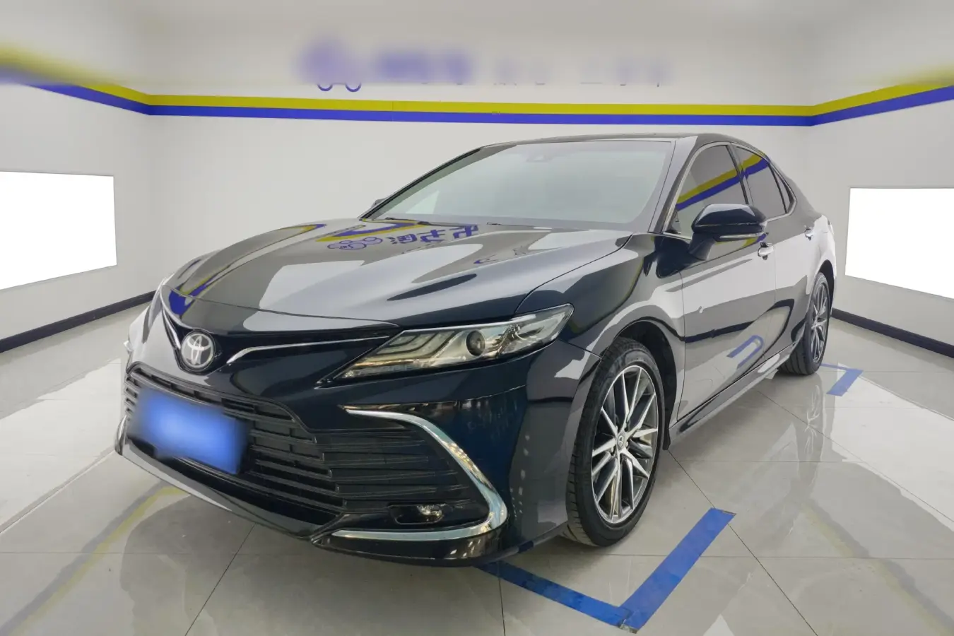 2021 Toyota Camry 2.5L 209HP L4 8AT
