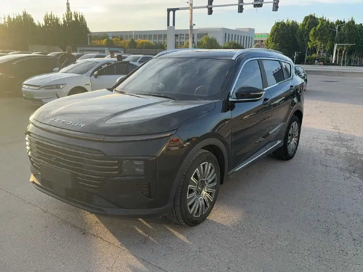 2025 Jetour X70 Plus 1.5T 156HP L4 6DCT
