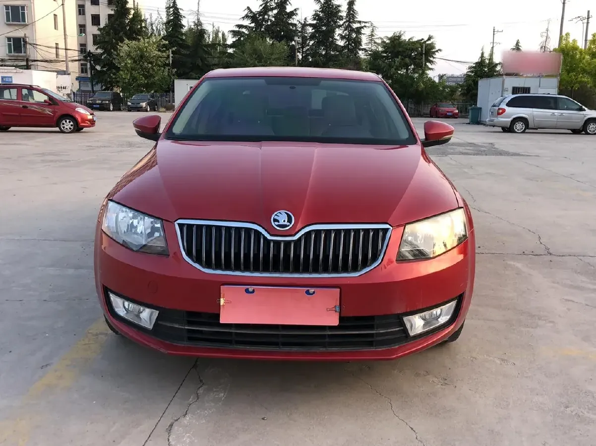 2015 Skoda Octavia 1.6L 110HP L4 5MT,autocango,china used car exporter,china ev exporter,chinese used car exporter,chinese used ev exporter