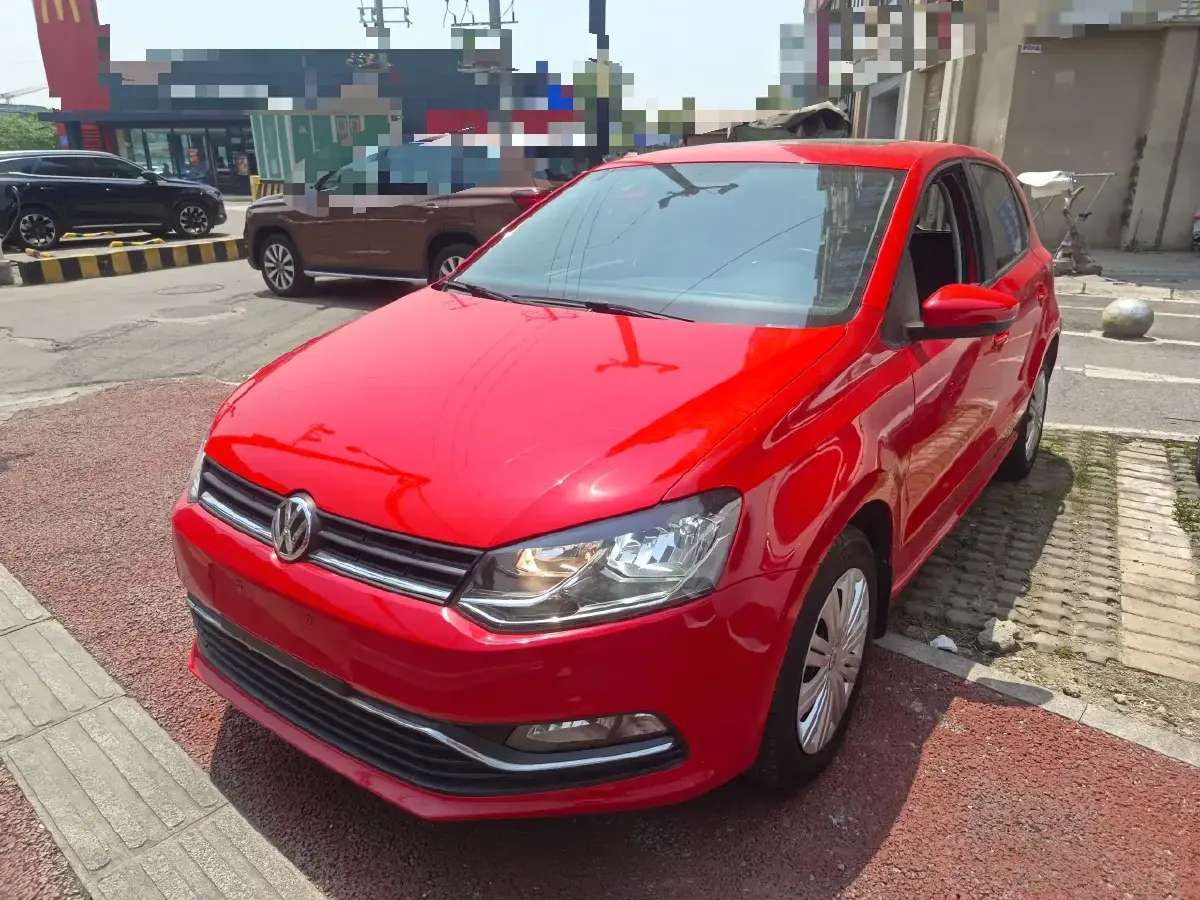 2016 Volkswagen Polo 1.6L 110HP L4 6AT