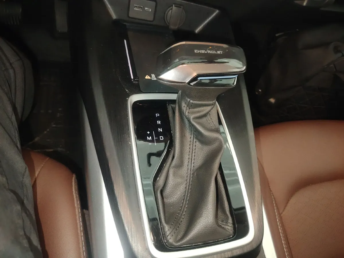 2023 Chevrolet Monza 1.5L 113HP L4 6DCT,autocango,china used car exporter,china ev exporter,chinese used car exporter,chinese used ev exporter