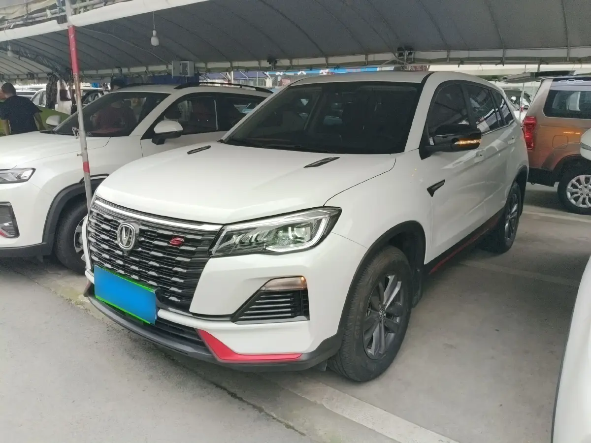 2022 ChangAn CS75 1.5T 180HP L4 6MT