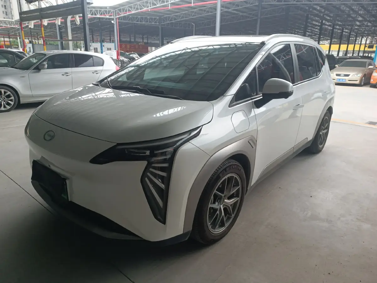 2023 Aion Y BEV 61.7KWH