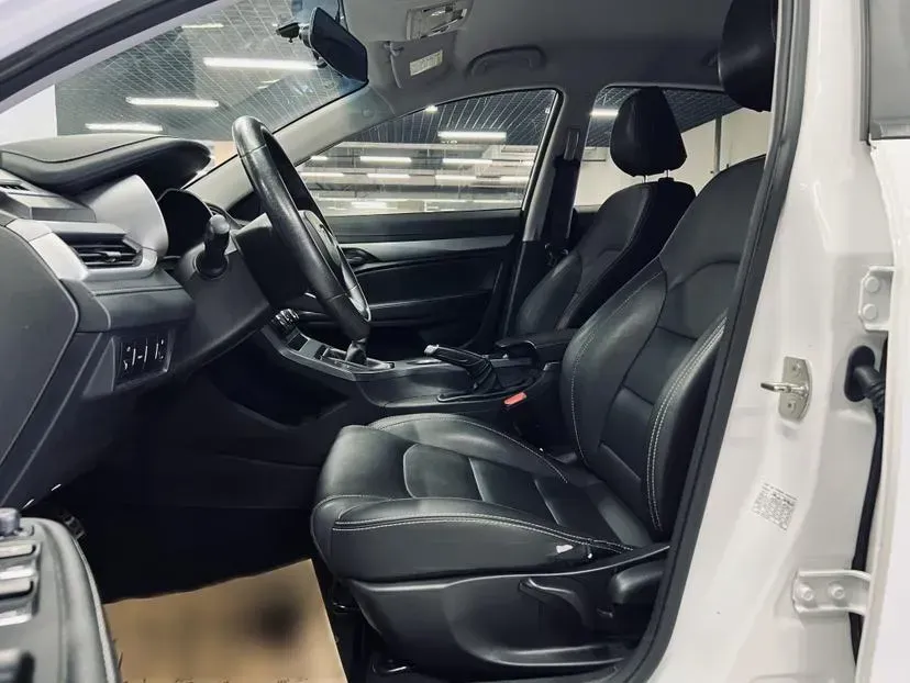 2019 Geely Vision S1 1.5L 109HP L4 5MT,autocango,china used car exporter,china ev exporter,chinese used car exporter,chinese used ev exporter