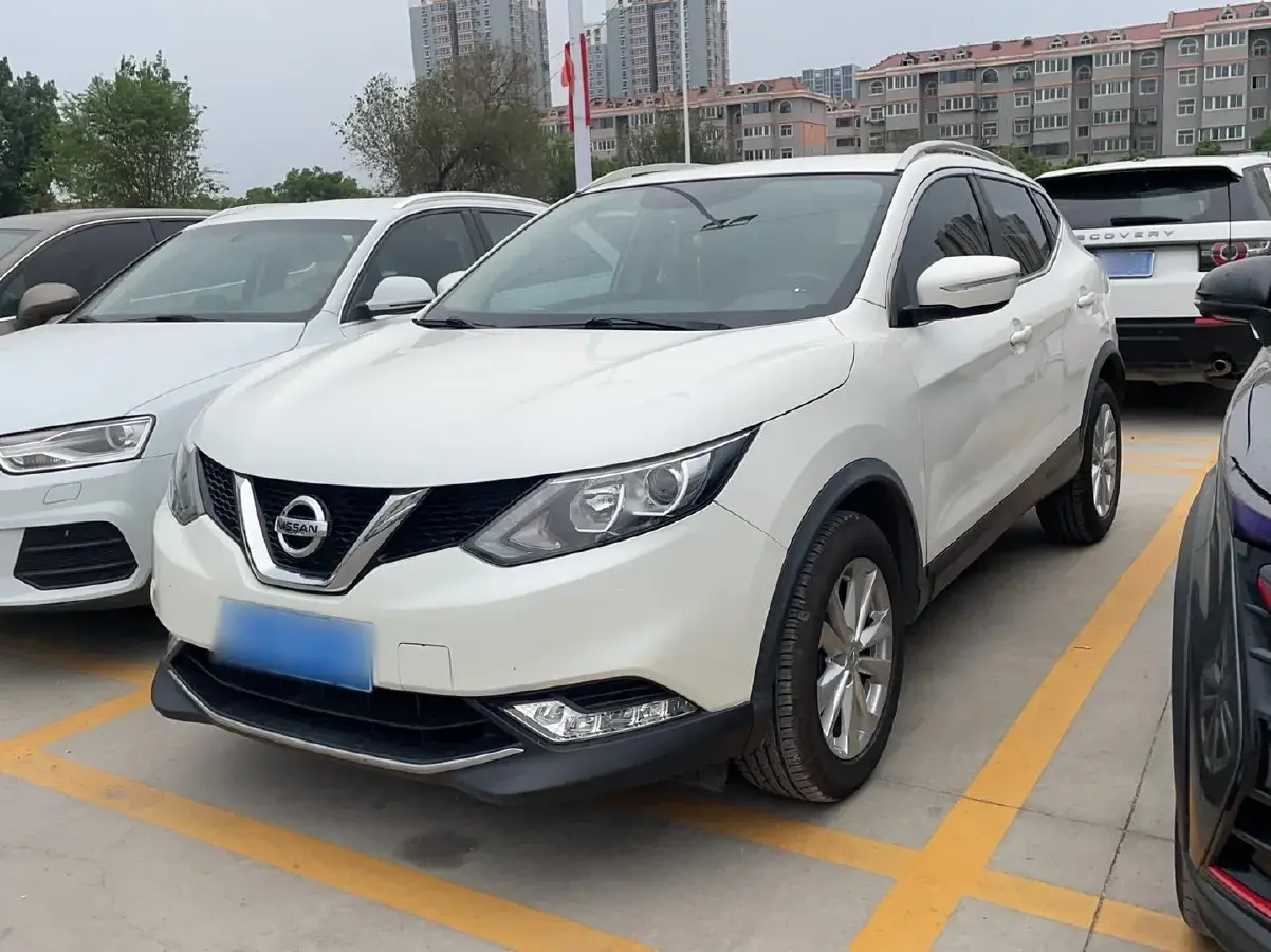 2016 Nissan Qashqai 2.0L 150HP L4 CVT