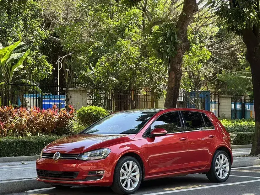 2015 Volkswagen Golf 1.4T 150HP L4 7DCT