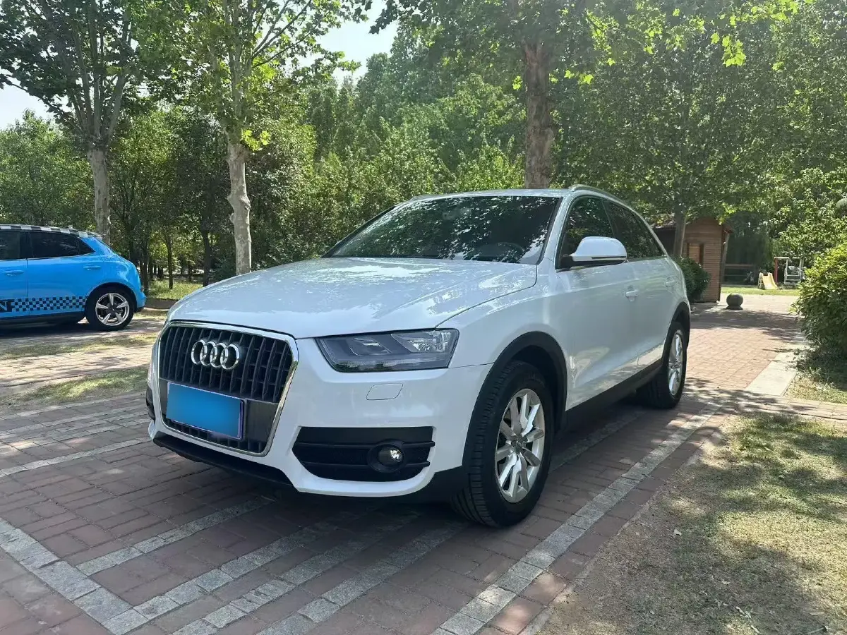 2013 Audi Q3 2.0T 170HP L4 7DCT