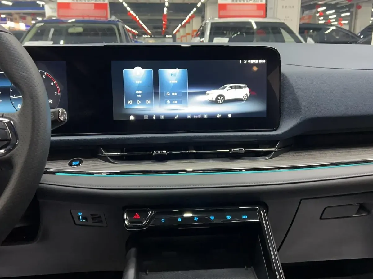 2023 Ford Equator Sport 1.5T 170HP L4 7DCT,autocango,china used car exporter,china ev exporter,chinese used car exporter,chinese used ev exporter