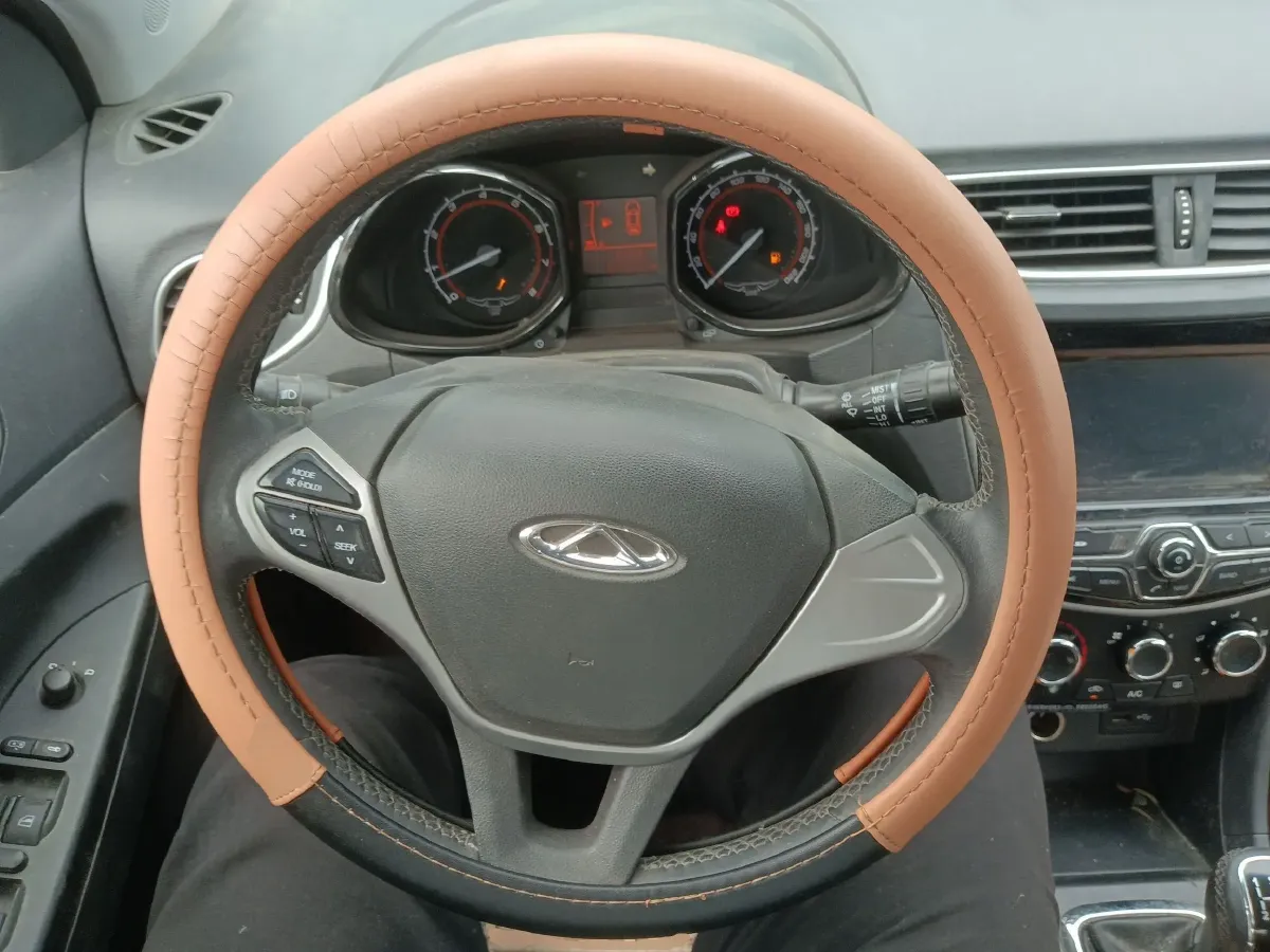 2015 Chery Arrizo 3 1.5L 109HP L4 5MT,autocango,china used car exporter,china ev exporter,chinese used car exporter,chinese used ev exporter