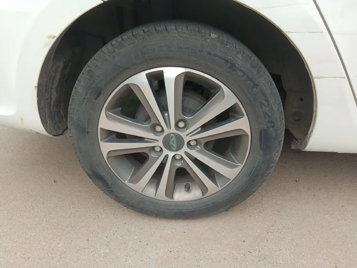 2015 Chery Arrizo 3 1.5L 109HP L4 5MT,autocango,china used car exporter,china ev exporter,chinese used car exporter,chinese used ev exporter