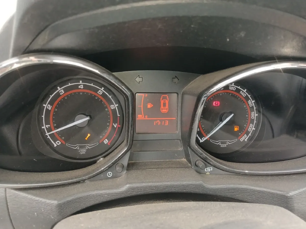 2015 Chery Arrizo 3 1.5L 109HP L4 5MT,autocango,china used car exporter,china ev exporter,chinese used car exporter,chinese used ev exporter