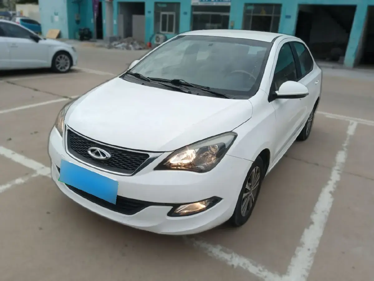 2015 Chery Arrizo 3 1.5L 109HP L4 5MT