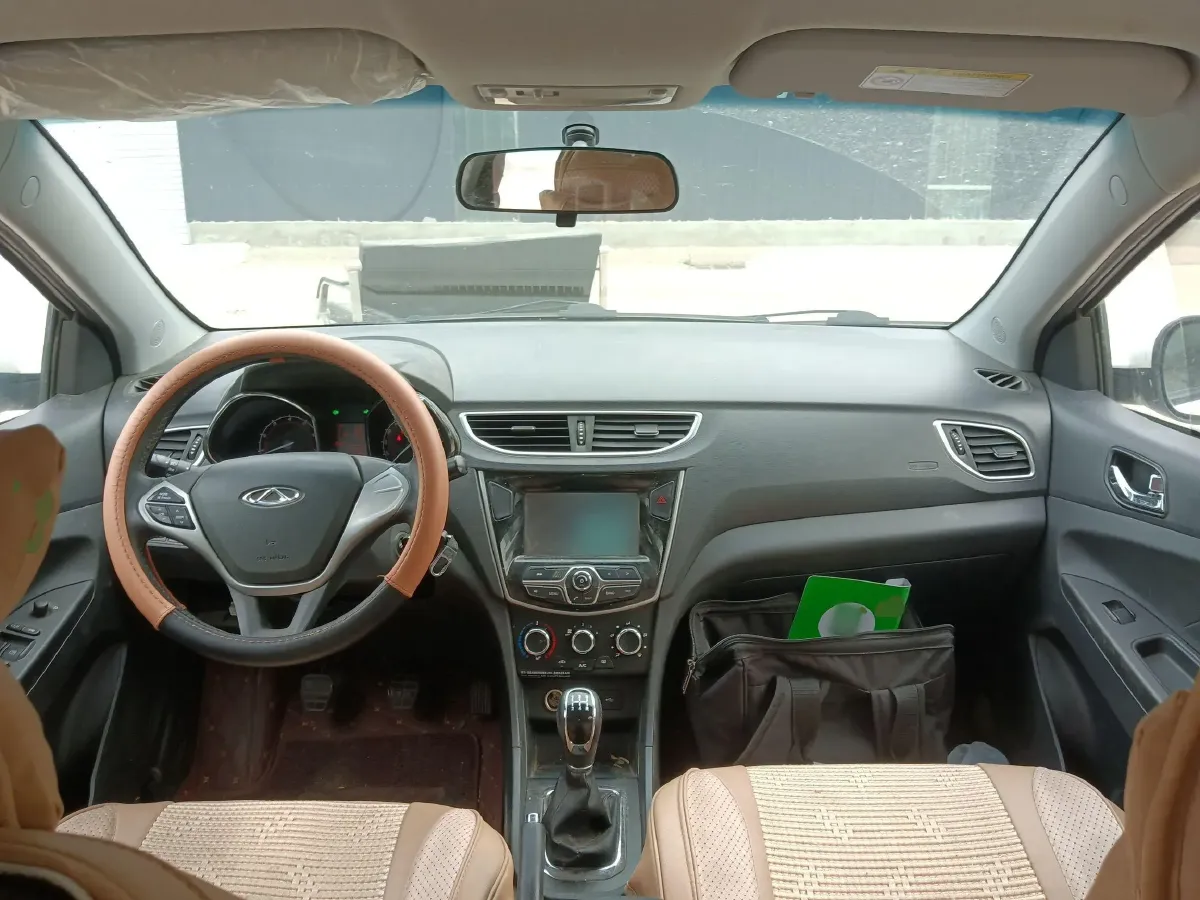 2015 Chery Arrizo 3 1.5L 109HP L4 5MT,autocango,china used car exporter,china ev exporter,chinese used car exporter,chinese used ev exporter