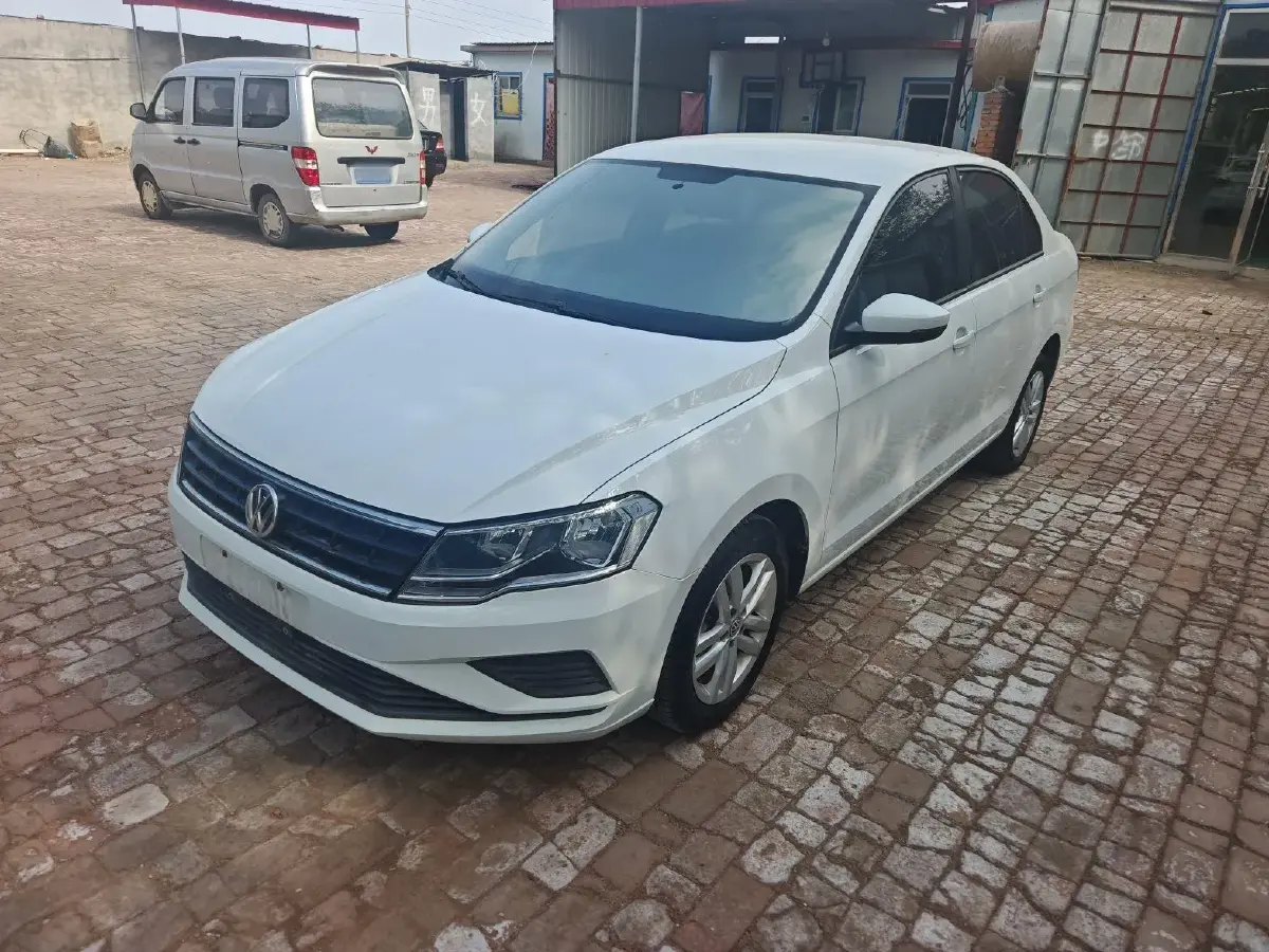 2019 Volkswagen Jetta 1.4L 90HP L4 5MT