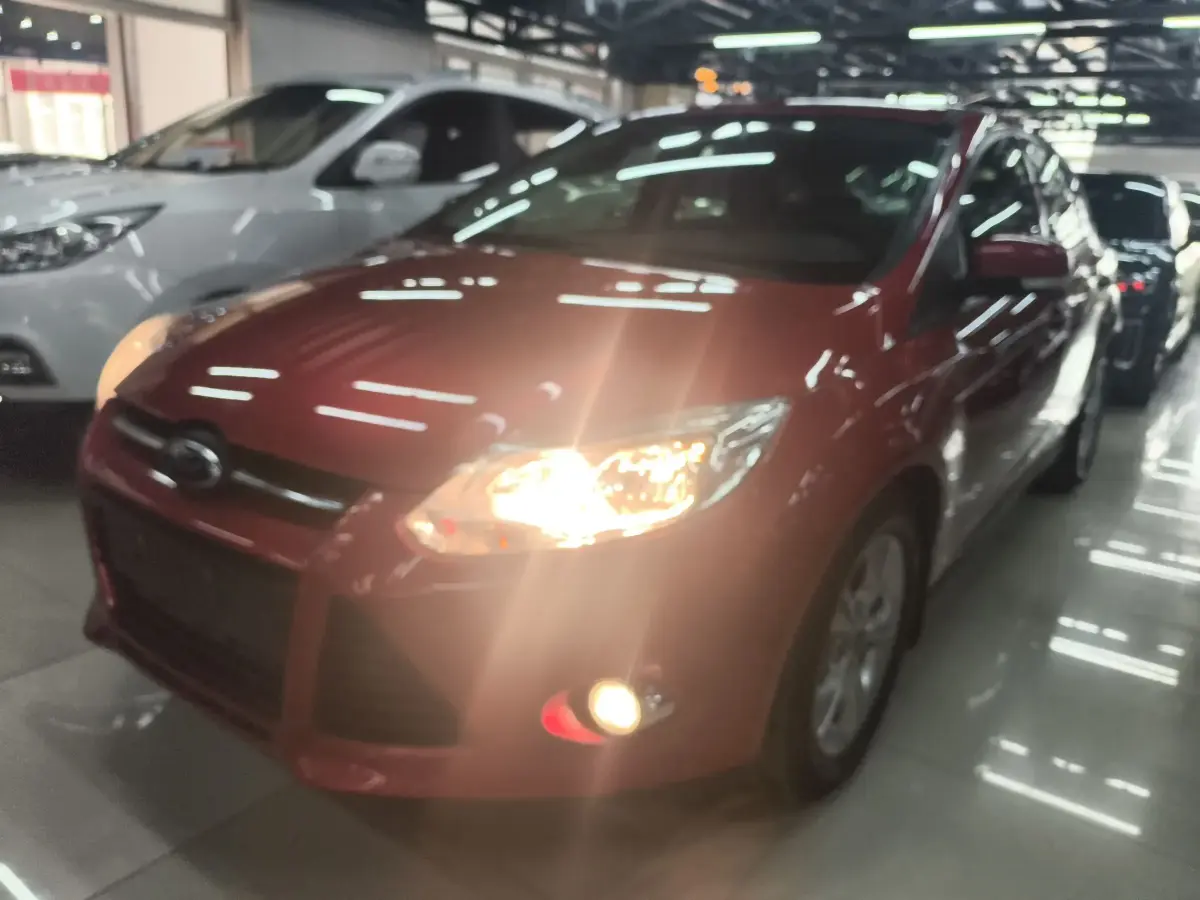 2012 Ford Focus 1.6L 125HP L4 6DCT