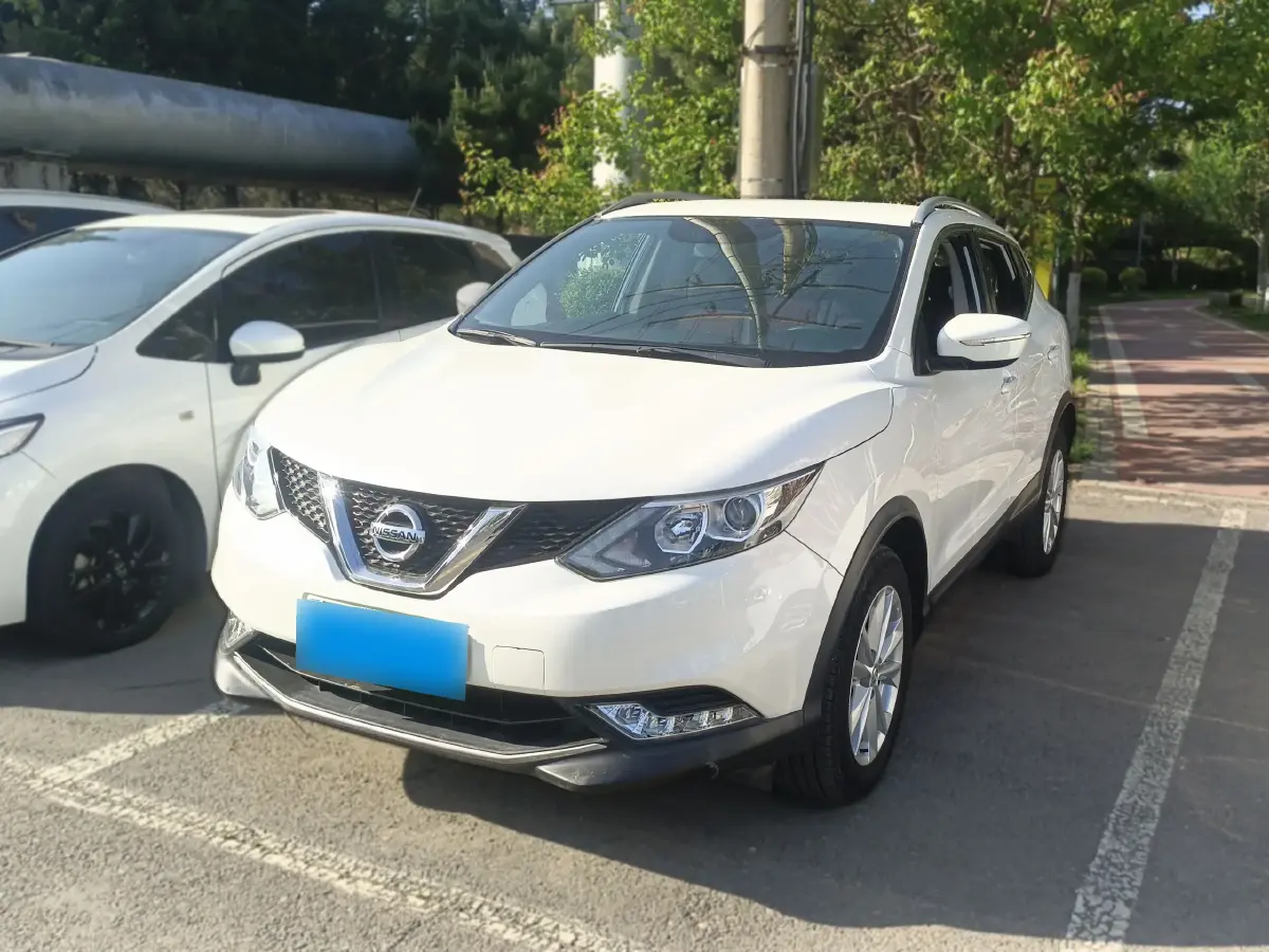 2016 Nissan Qashqai 2.0L 150HP L4 CVT