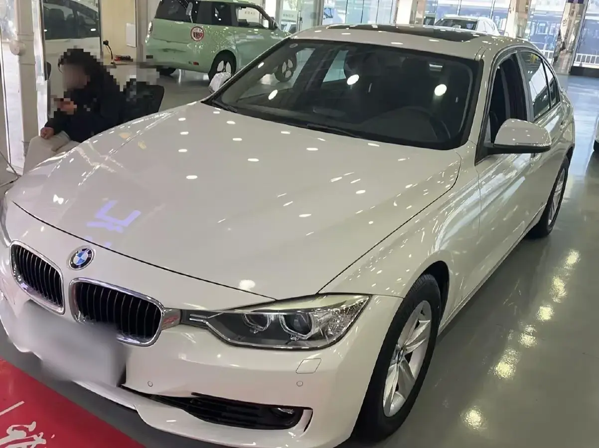2015 BMW 3 Series 2.0T 184HP L4 8AT