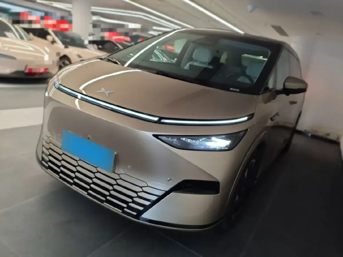 2024 Xpeng X9 BEV 101.5KWH