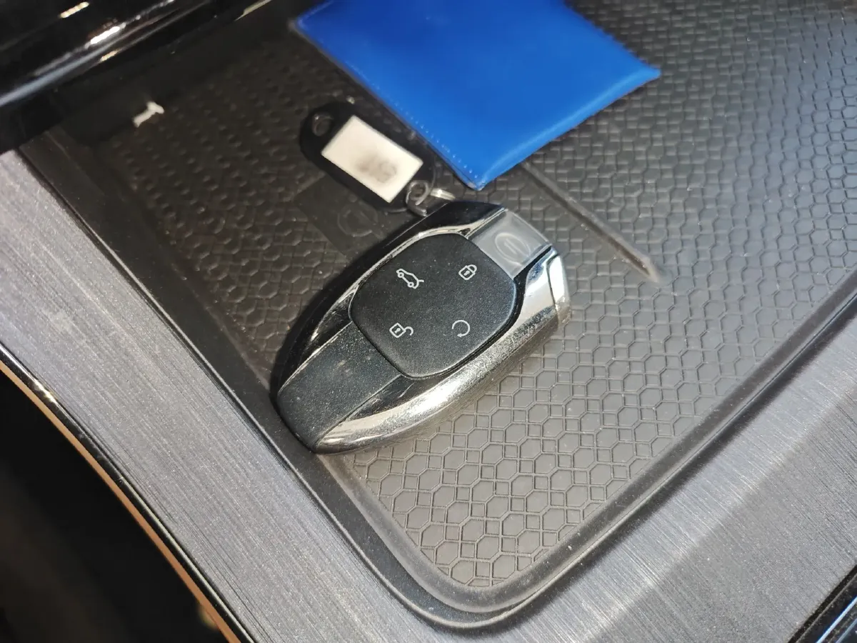 2024 GAC Trumpchi ES9 2.0T 190HP L4 2DHT PHEV 25.57KWH,autocango,china used car exporter,china ev exporter,chinese used car exporter,chinese used ev exporter