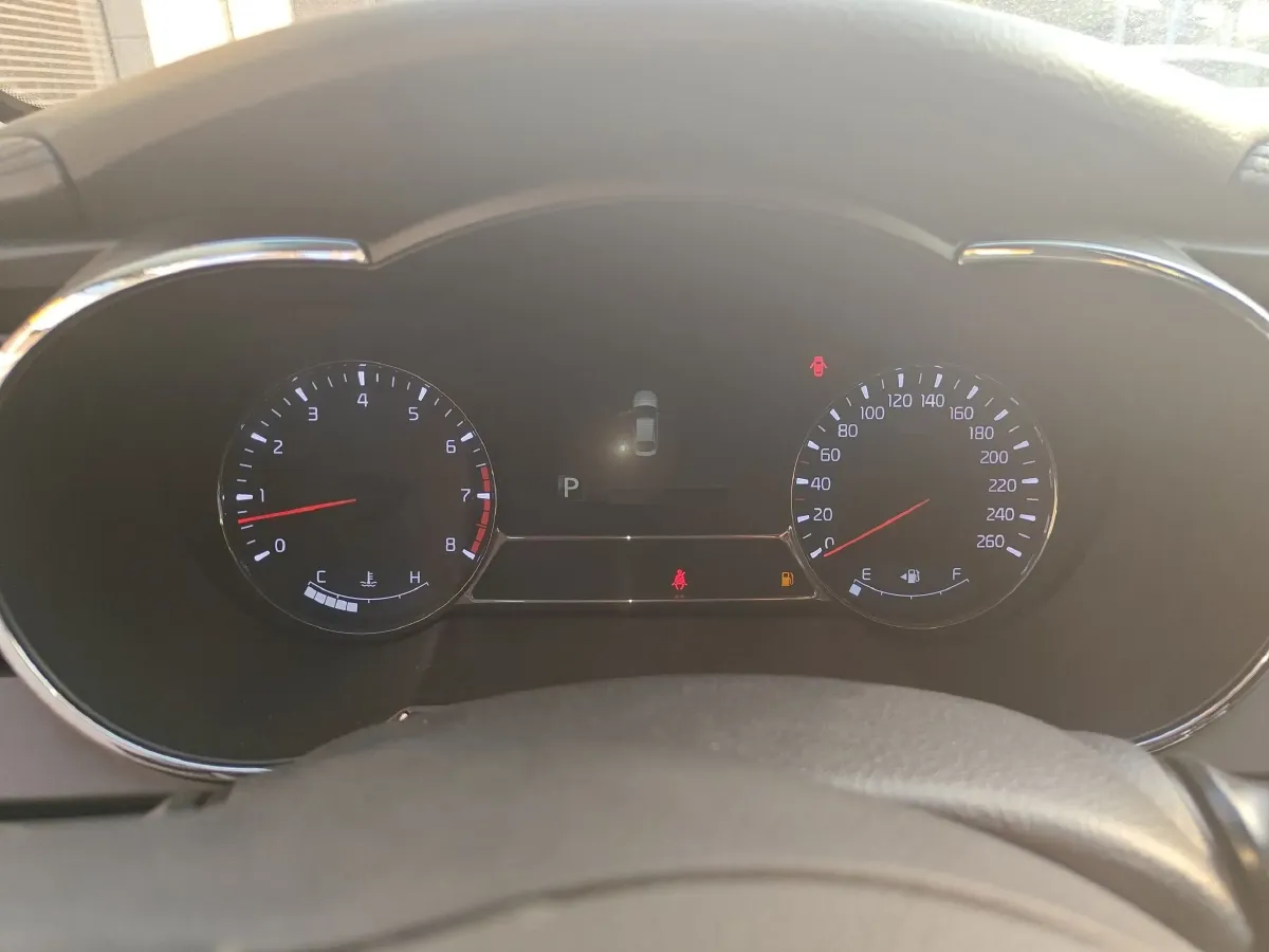 2015 Kia K5 2.0L 162HP L4 6AT,autocango,china used car exporter,china ev exporter,chinese used car exporter,chinese used ev exporter