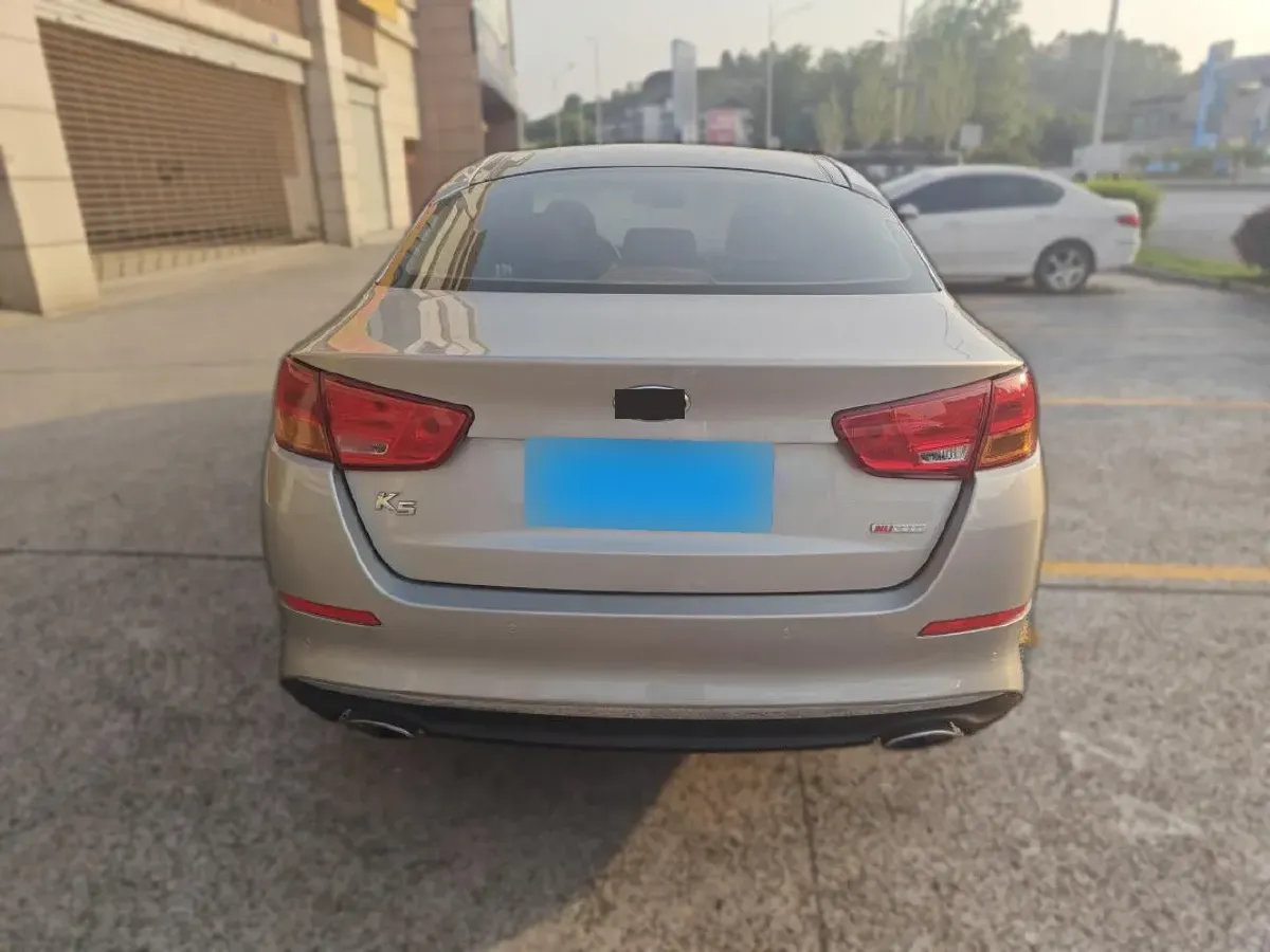 2015 Kia K5 2.0L 162HP L4 6AT,autocango,china used car exporter,china ev exporter,chinese used car exporter,chinese used ev exporter