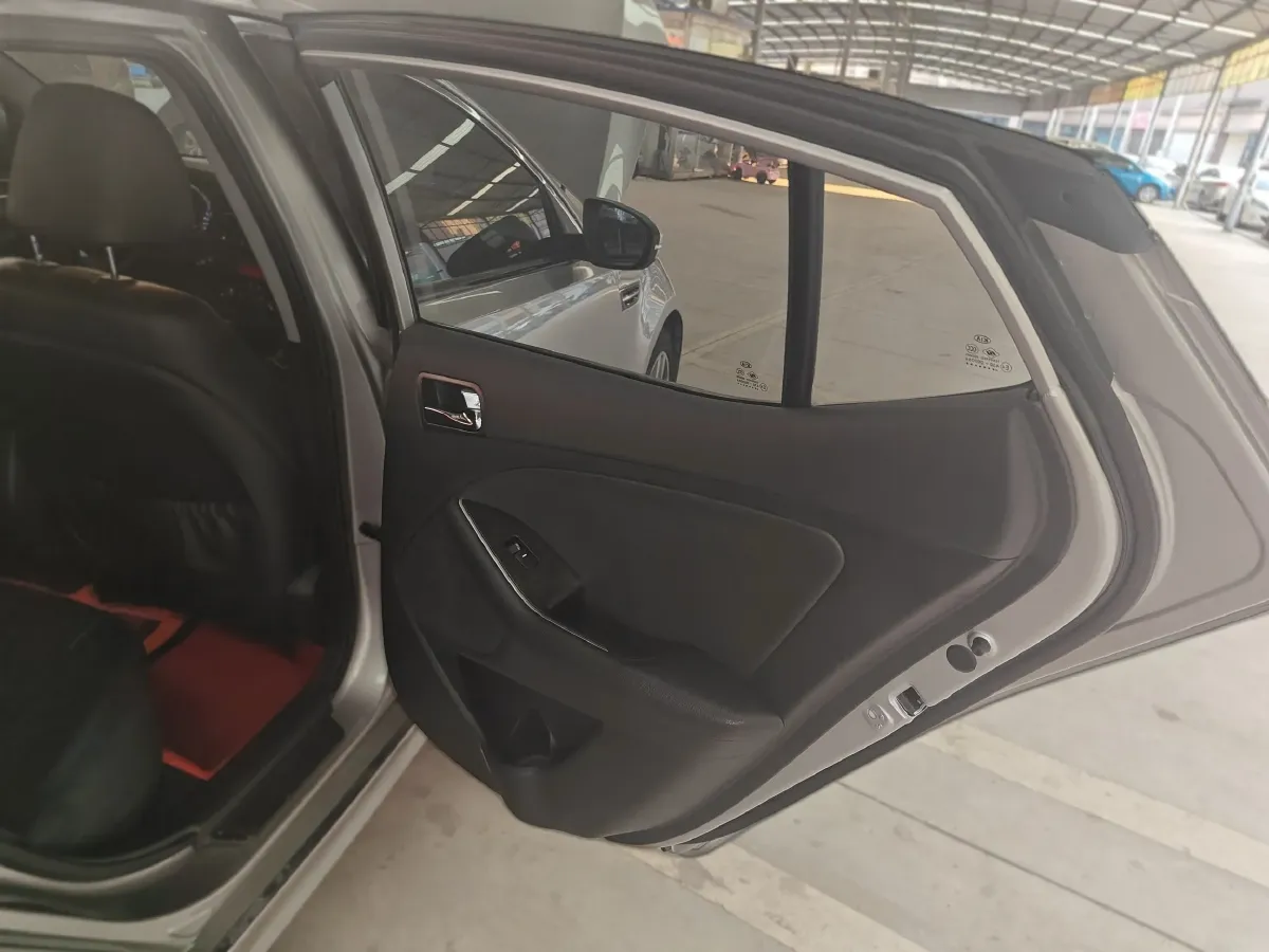 2015 Kia K5 2.0L 162HP L4 6AT,autocango,china used car exporter,china ev exporter,chinese used car exporter,chinese used ev exporter