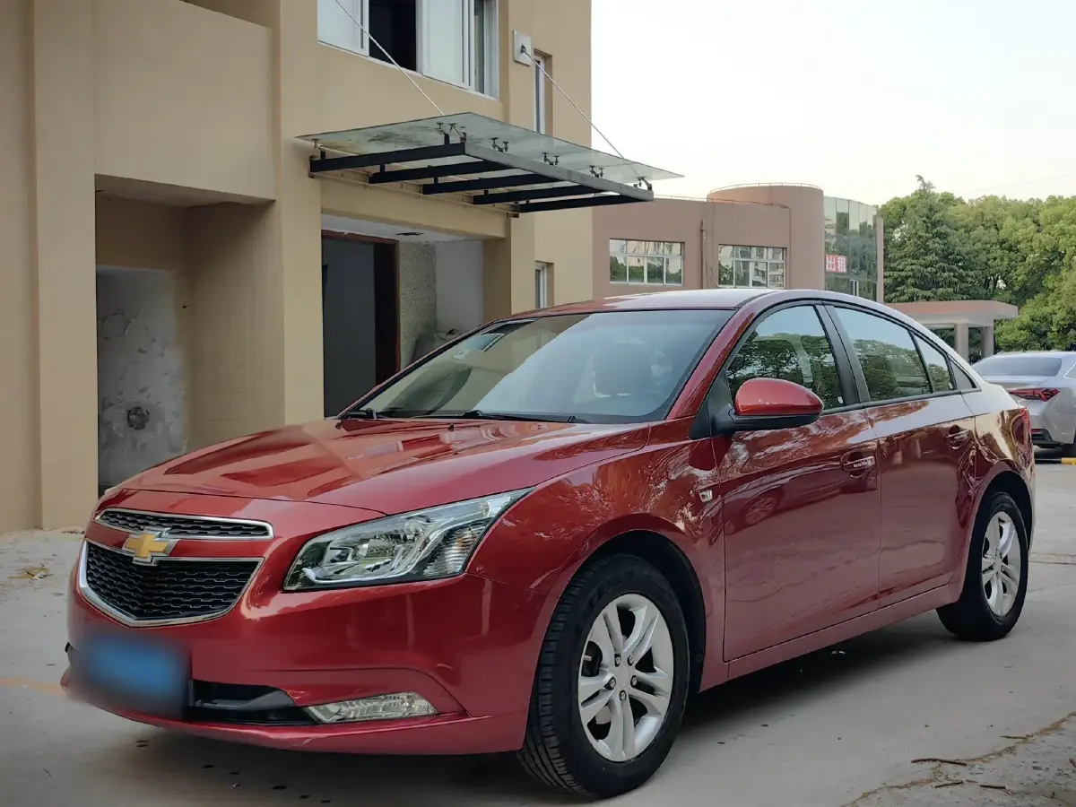 2015 Chevrolet Cruze 1.5L 113HP L4 6AT