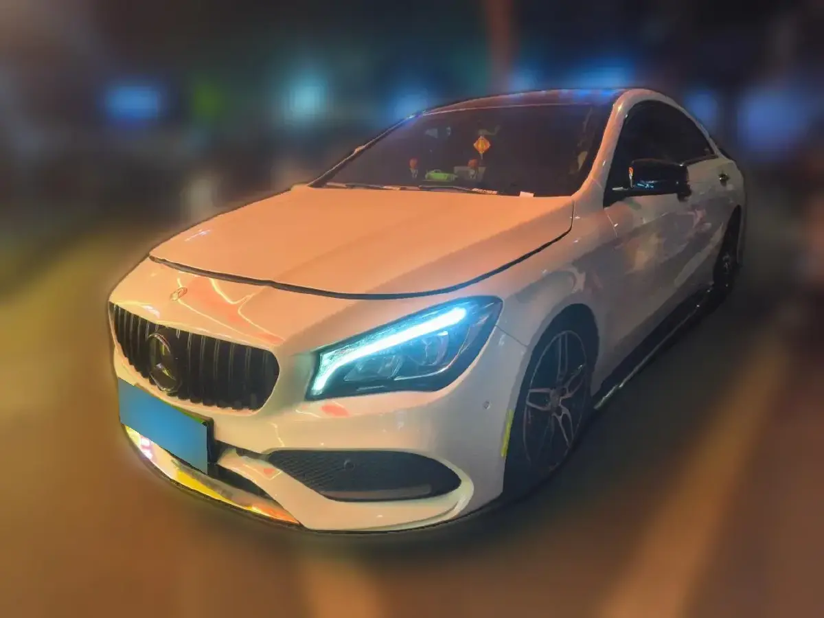 2015 Mercedes-Benz CLA Class 2.0T 184HP L4 7DCT