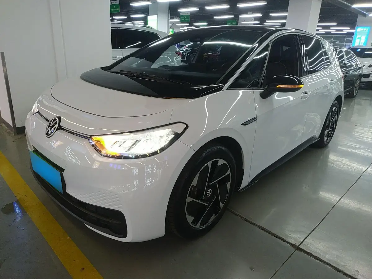 2023 Volkswagen ID.3 BEV 52.8KWH