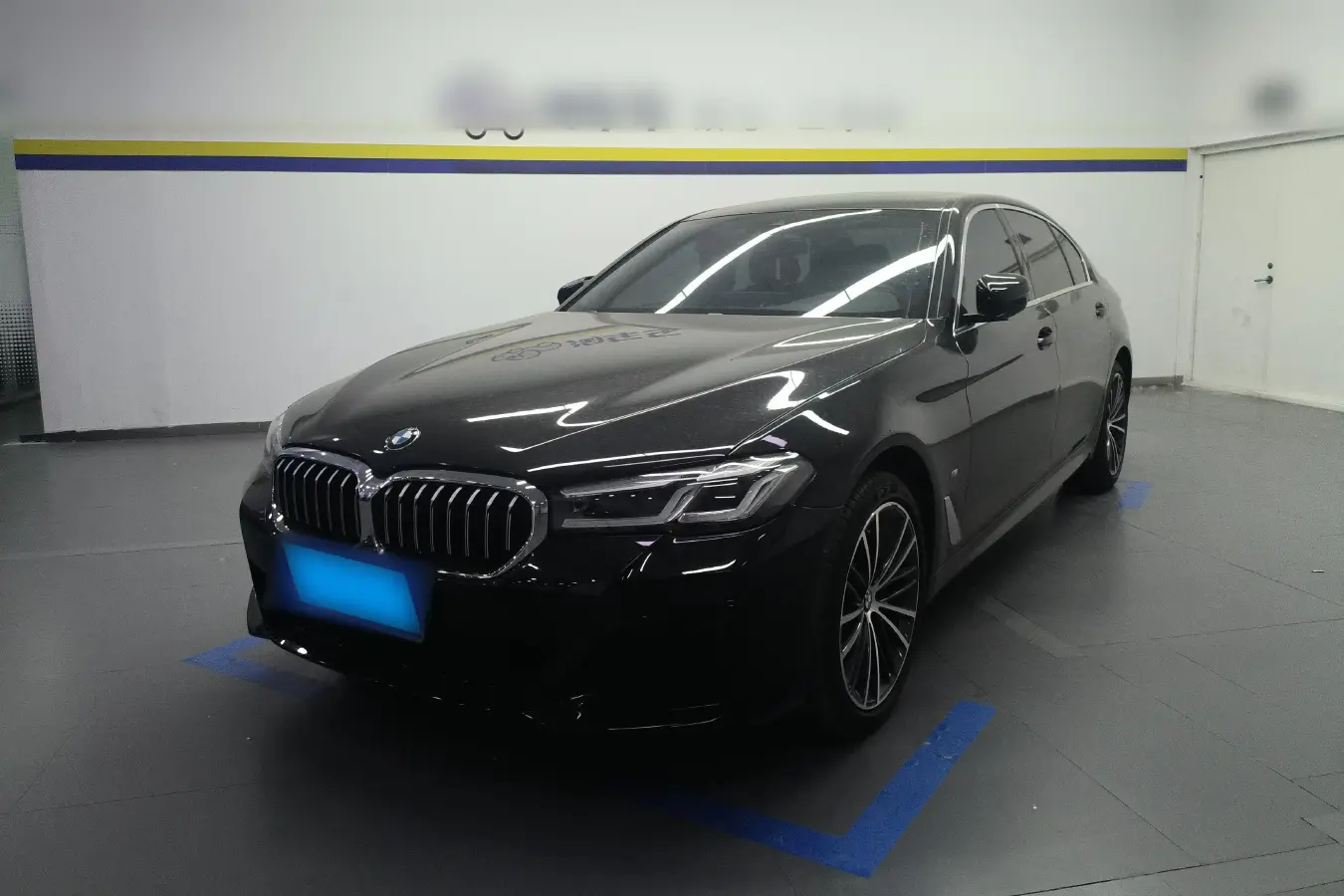 2023 BMW 5 Series 2.0T 245HP L4 8AT