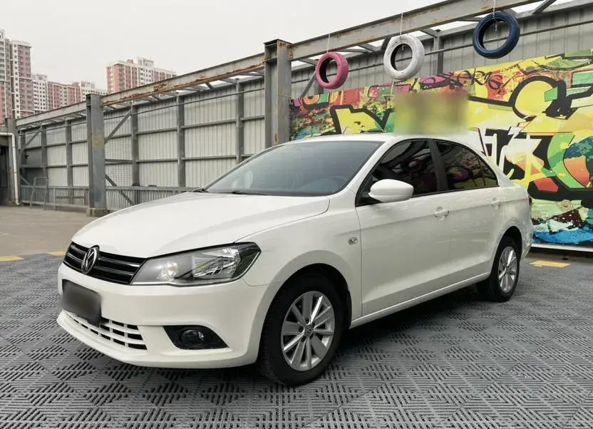 2015 Volkswagen Jetta 1.6L 110HP L4 6AT