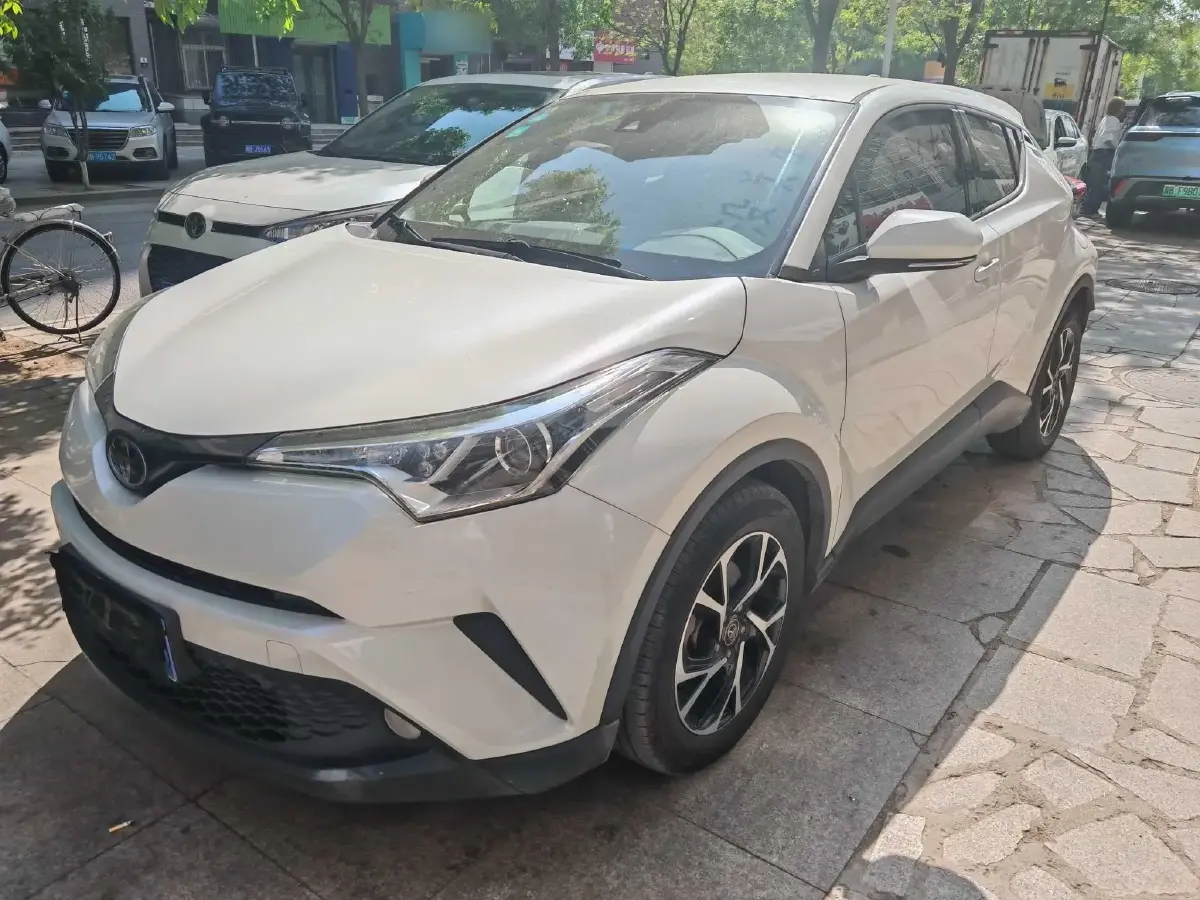 2018 Toyota C-HR 2.0L 171HP L4 CVT