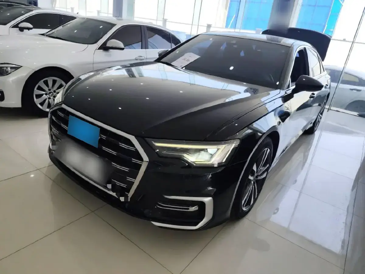 2023 Audi A6L 2.0T 190HP L4 7DCT