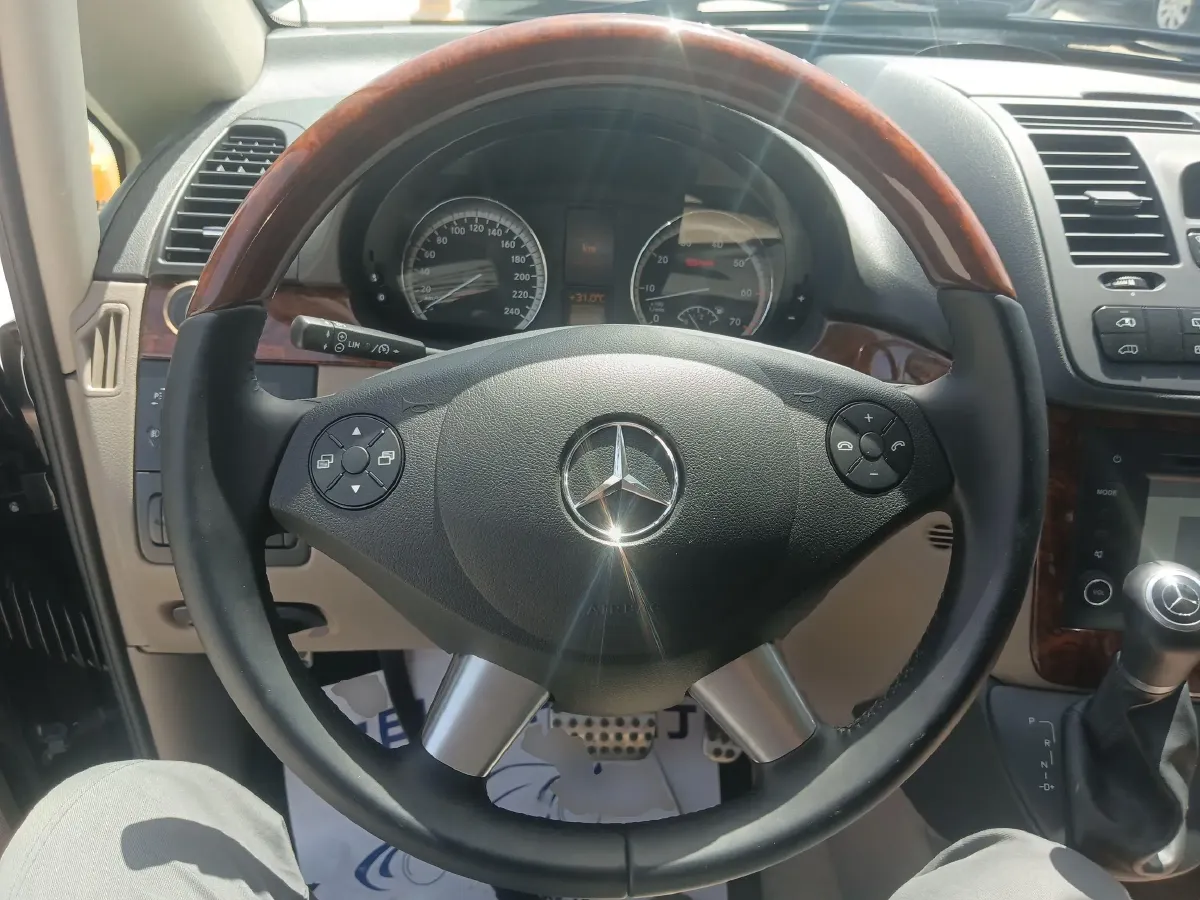 2013 Mercedes-Benz Viano 3.0L 224HP V6 5AT,autocango,china used car exporter,china ev exporter,chinese used car exporter,chinese used ev exporter