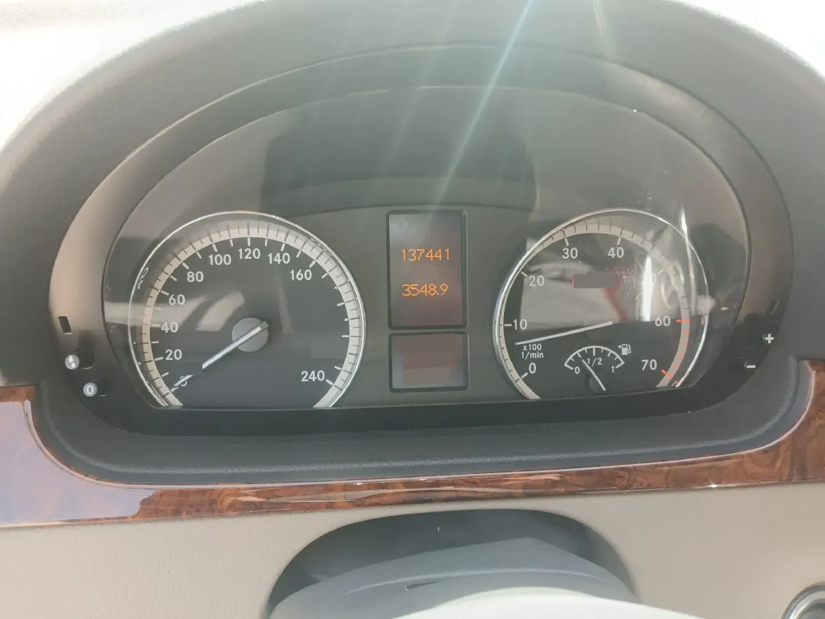 2013 Mercedes-Benz Viano 3.0L 224HP V6 5AT,autocango,china used car exporter,china ev exporter,chinese used car exporter,chinese used ev exporter