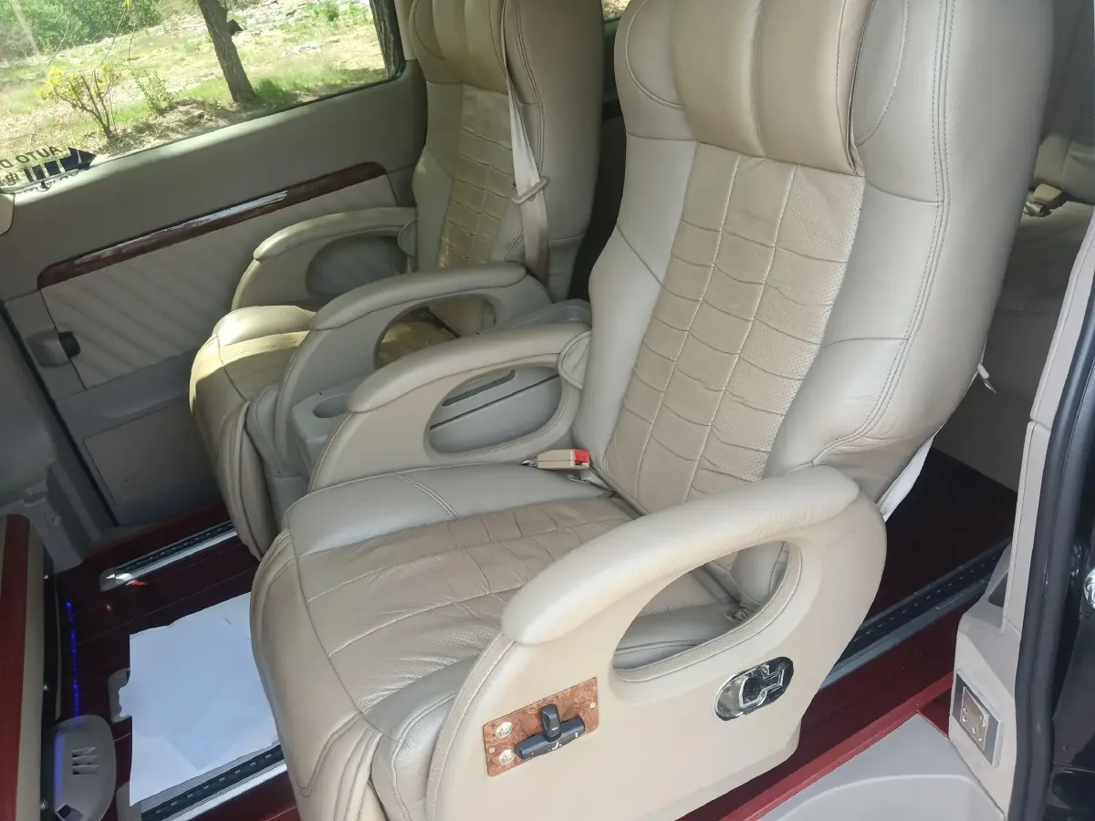 2013 Mercedes-Benz Viano 3.0L 224HP V6 5AT,autocango,china used car exporter,china ev exporter,chinese used car exporter,chinese used ev exporter