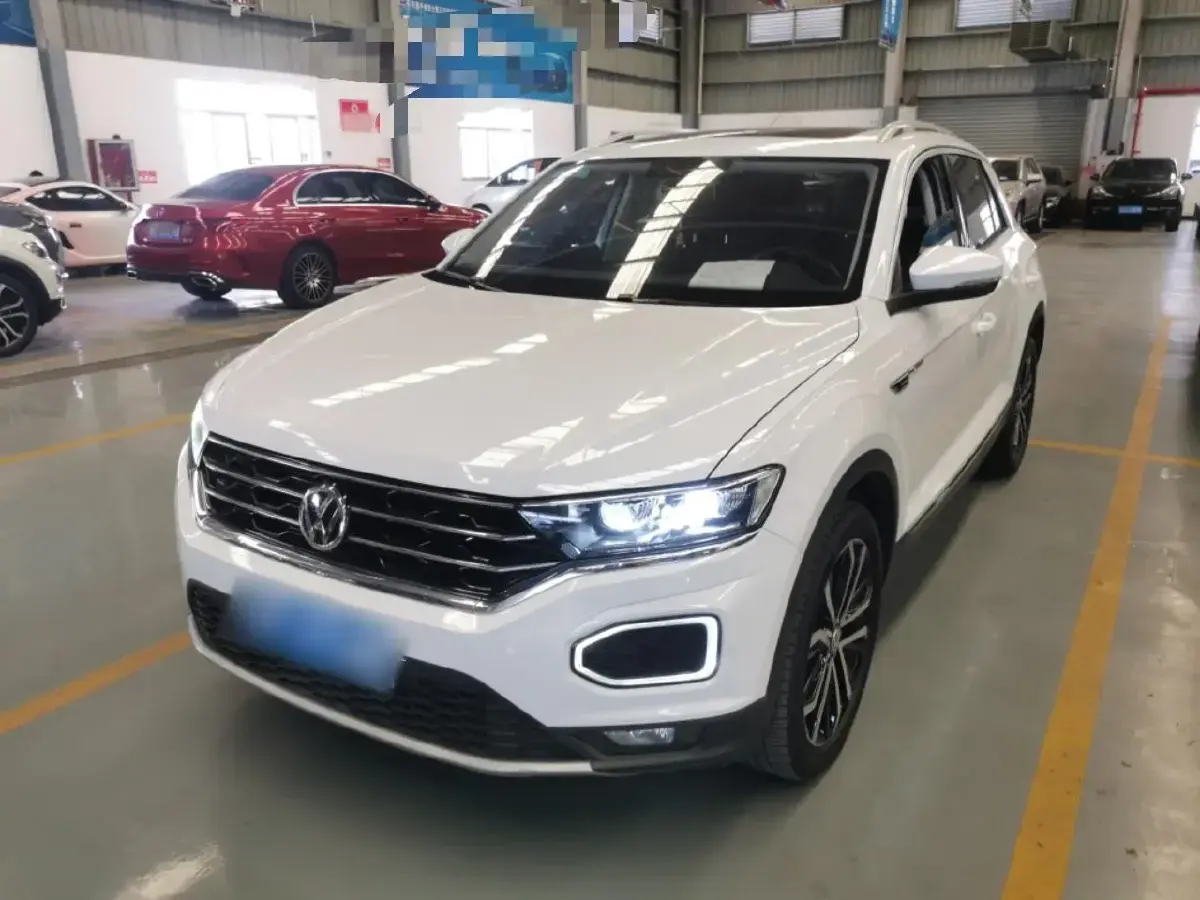 2020 Volkswagen T-Roc 1.4T 150HP L4 7DCT