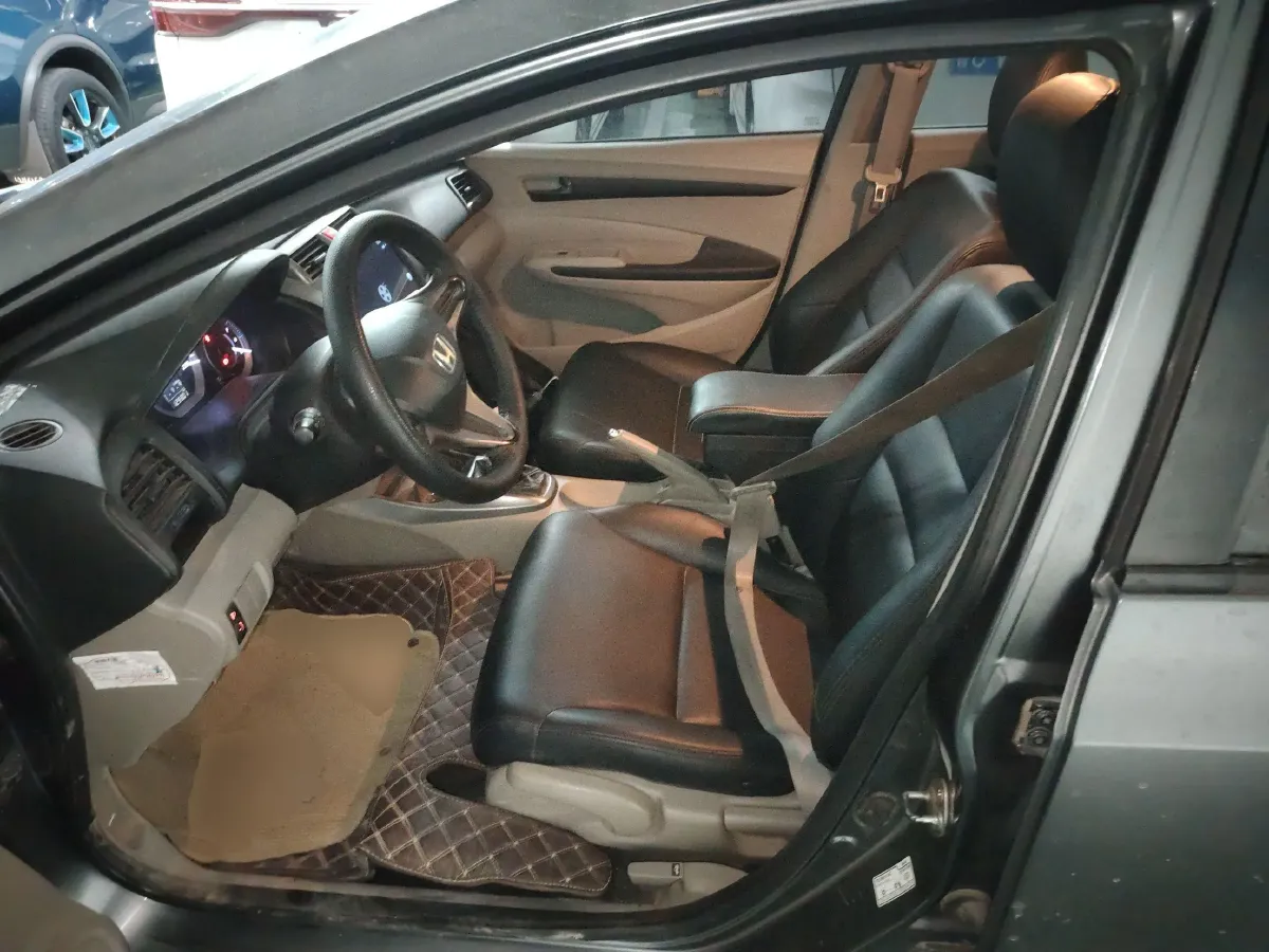 2012 Honda City Classic 1.5L 120HP L4 5MT,autocango,china used car exporter,china ev exporter,chinese used car exporter,chinese used ev exporter