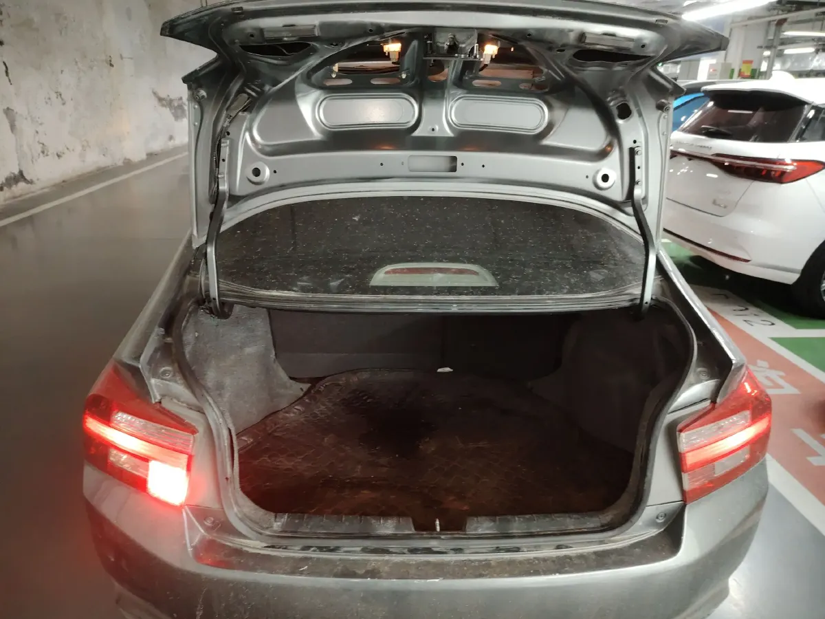 2012 Honda City Classic 1.5L 120HP L4 5MT,autocango,china used car exporter,china ev exporter,chinese used car exporter,chinese used ev exporter