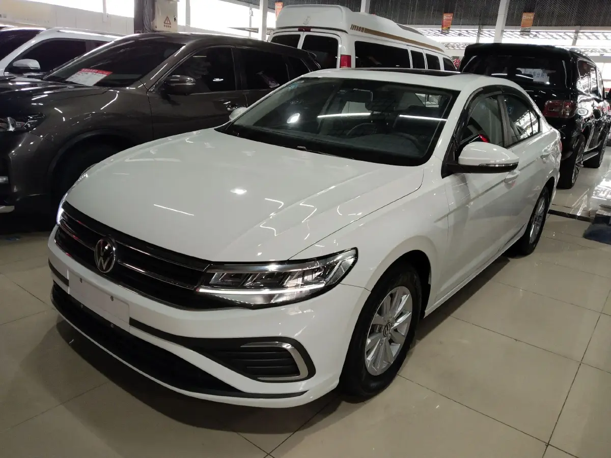 2023 Volkswagen Bora 1.5L 113HP L4 6AT