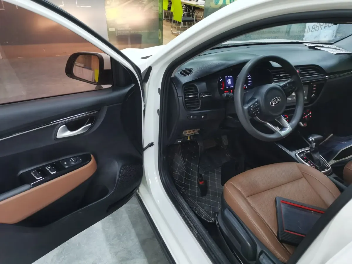 2017 Kia KX Cross 1.4L 100HP L4 6AT,autocango,china used car exporter,china ev exporter,chinese used car exporter,chinese used ev exporter