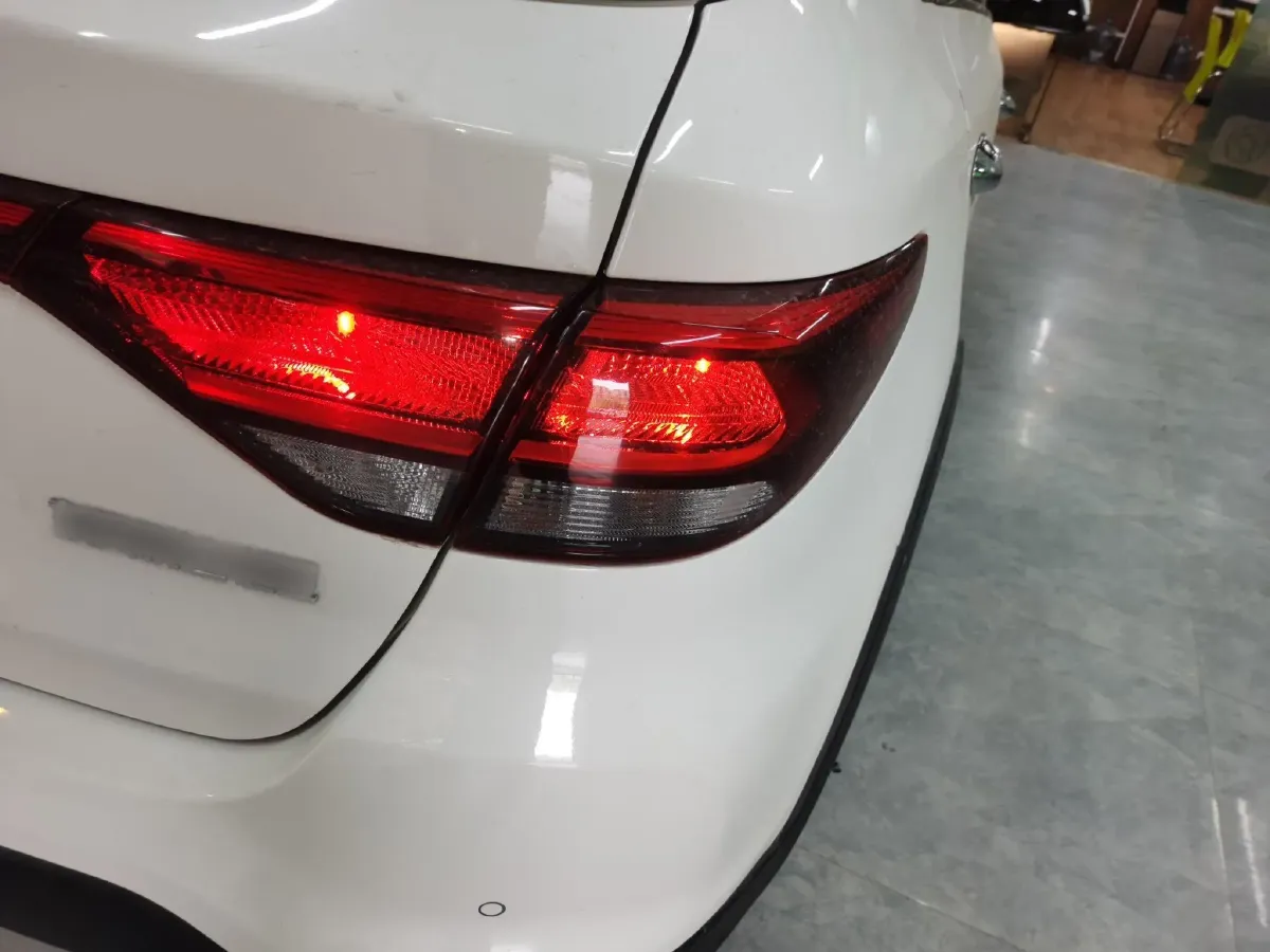 2017 Kia KX Cross 1.4L 100HP L4 6AT,autocango,china used car exporter,china ev exporter,chinese used car exporter,chinese used ev exporter