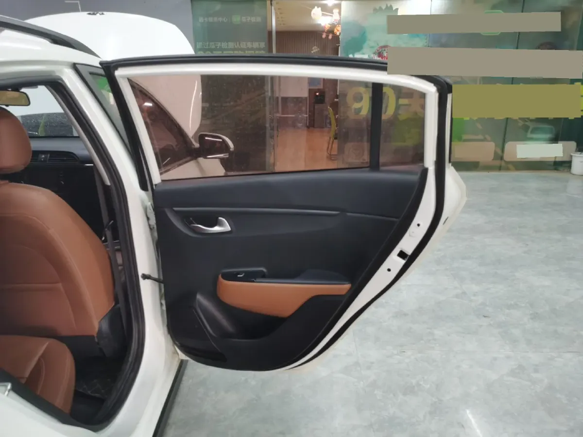 2017 Kia KX Cross 1.4L 100HP L4 6AT,autocango,china used car exporter,china ev exporter,chinese used car exporter,chinese used ev exporter