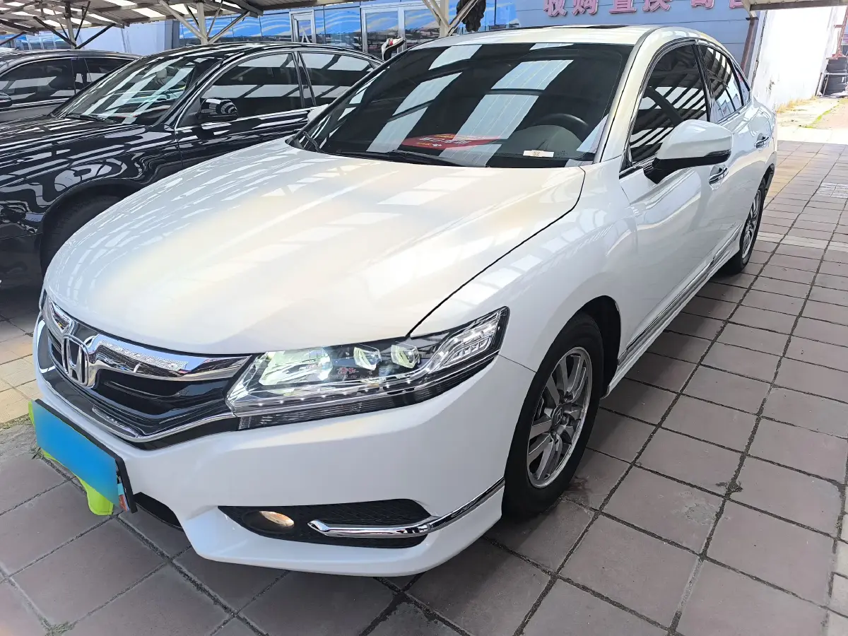 2017 Honda Spirior 2.0L 155HP L4 CVT